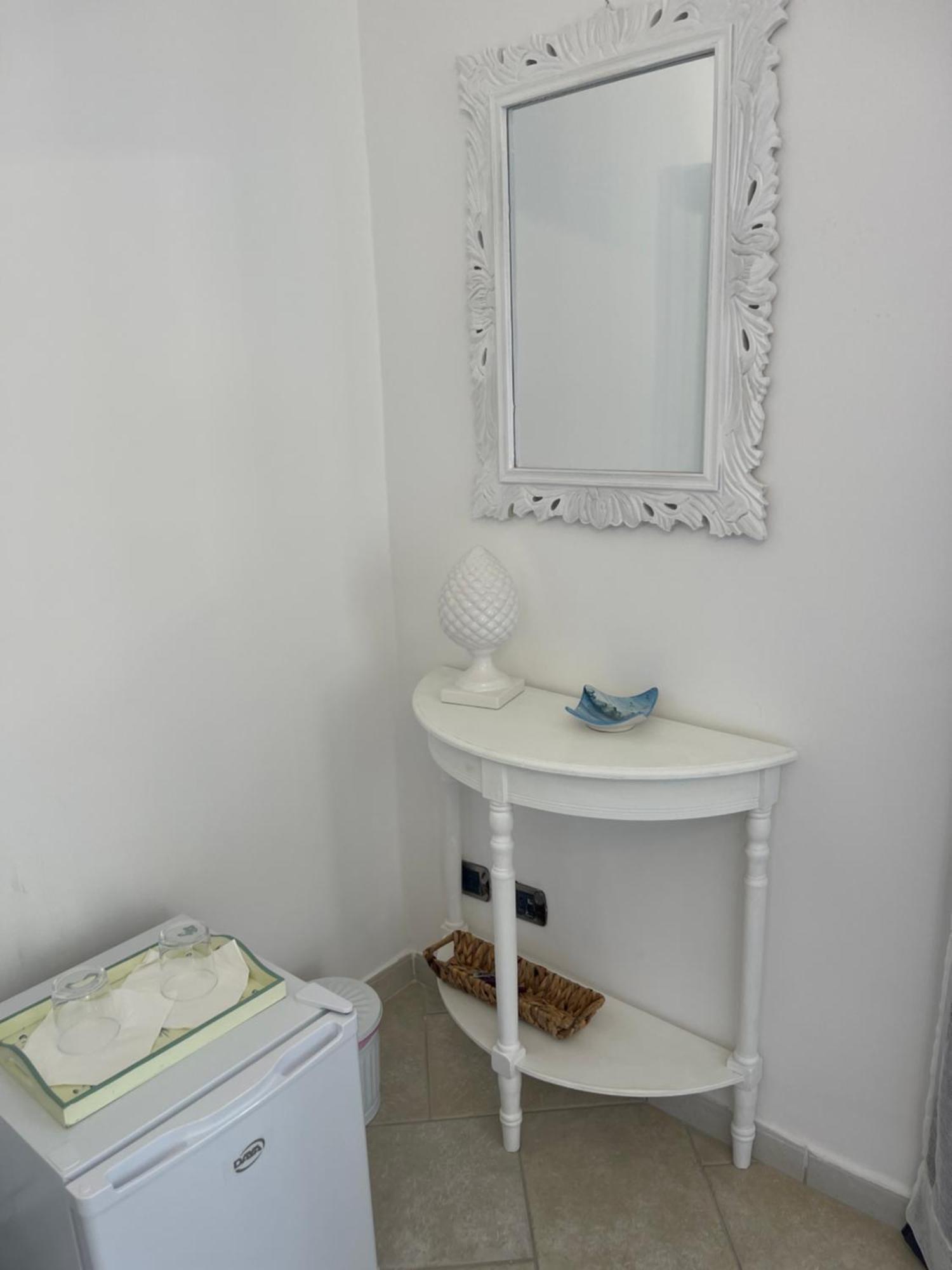 Villa Valentina Suite มัสซาลูเบรนเซ ภายนอก รูปภาพ