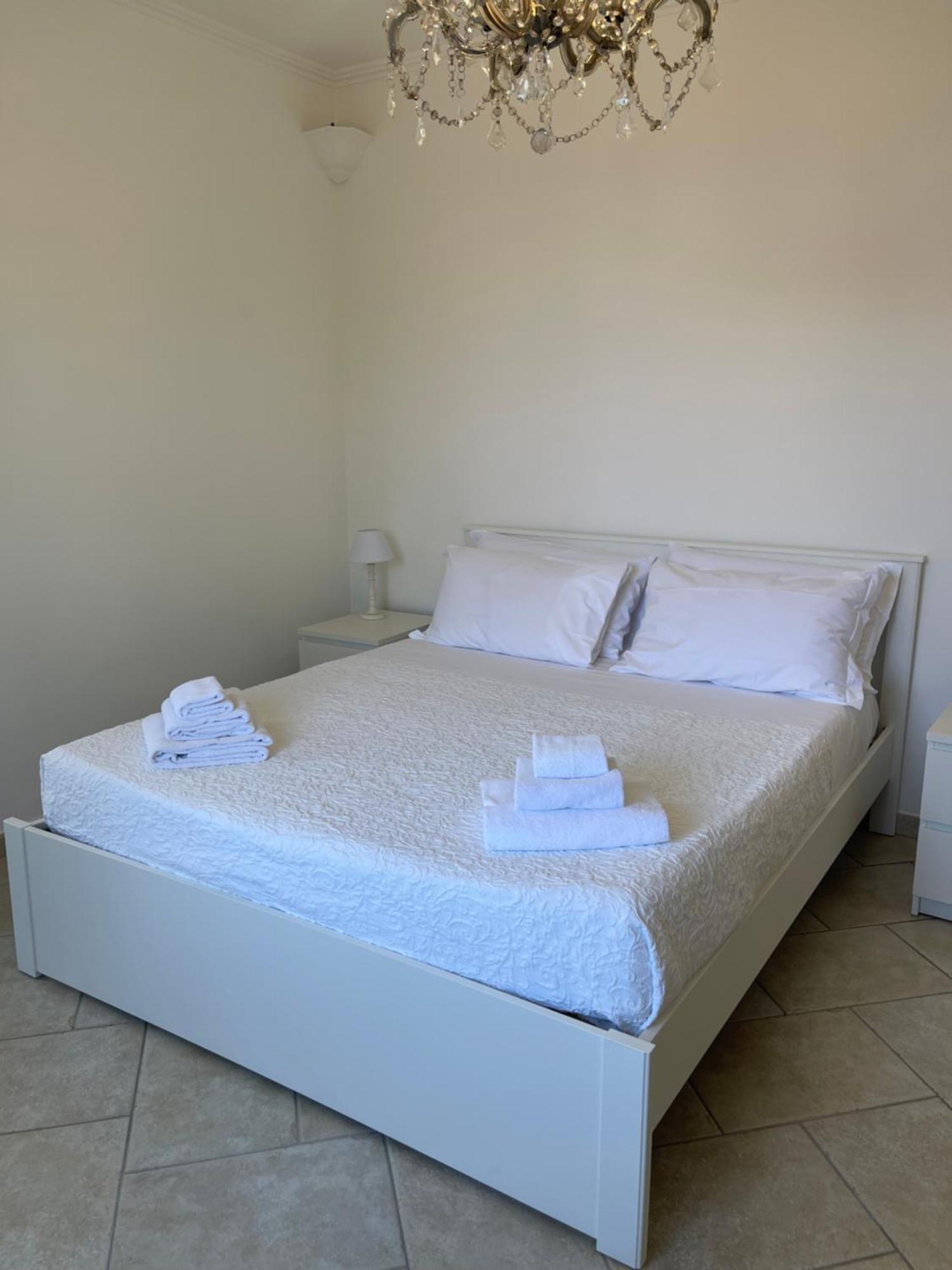 Villa Valentina Suite มัสซาลูเบรนเซ ภายนอก รูปภาพ