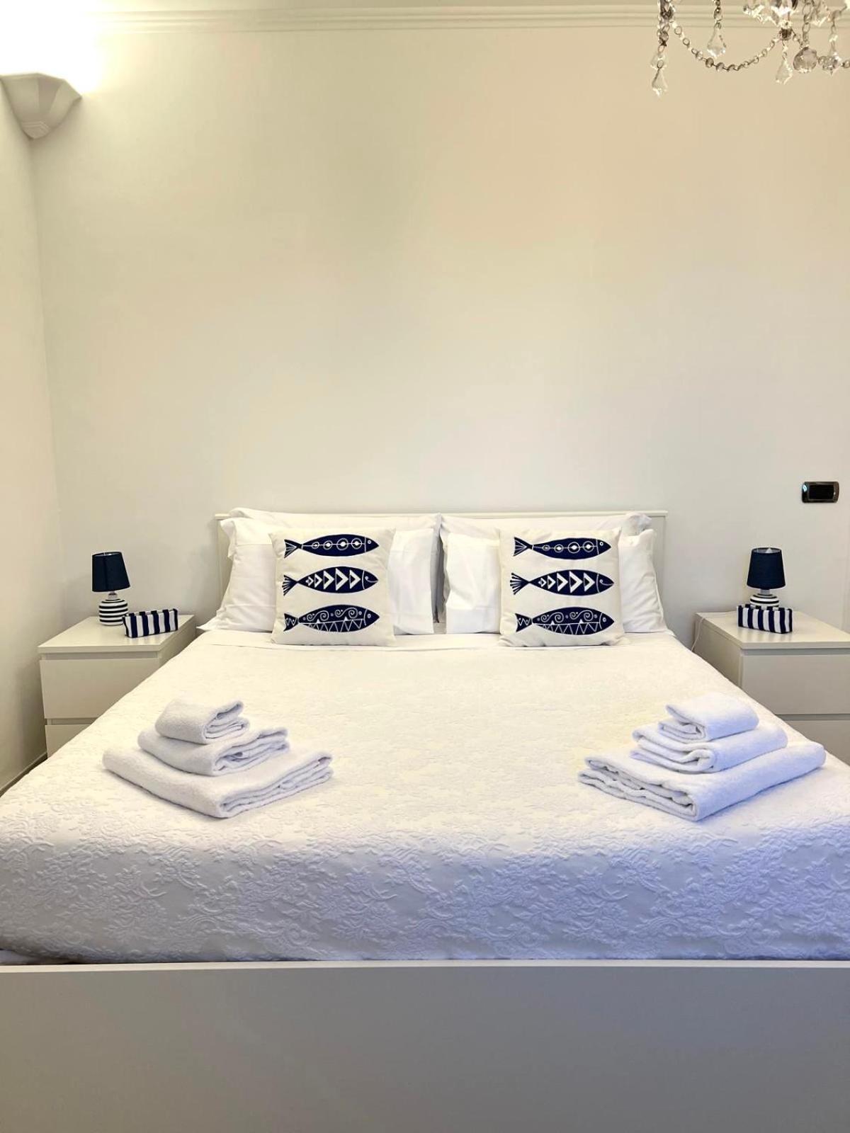 Villa Valentina Suite มัสซาลูเบรนเซ ภายนอก รูปภาพ