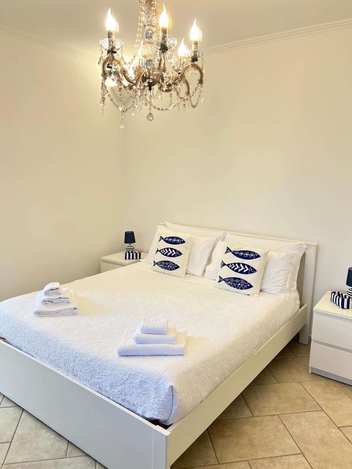 Villa Valentina Suite มัสซาลูเบรนเซ ภายนอก รูปภาพ